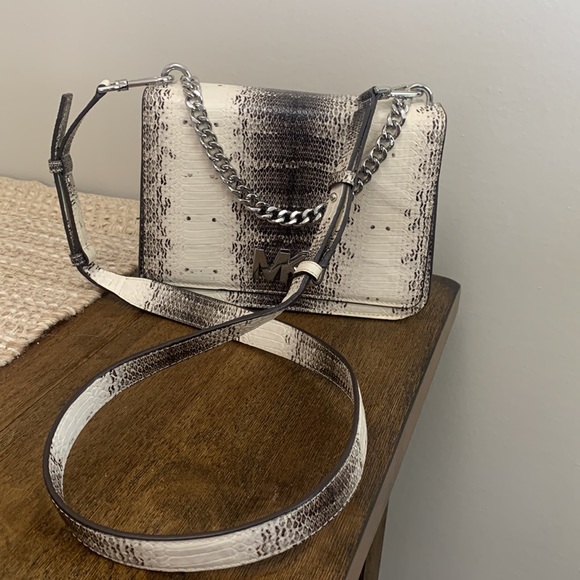 Michael Kors Crossbody Bag - Picture 2 of 11